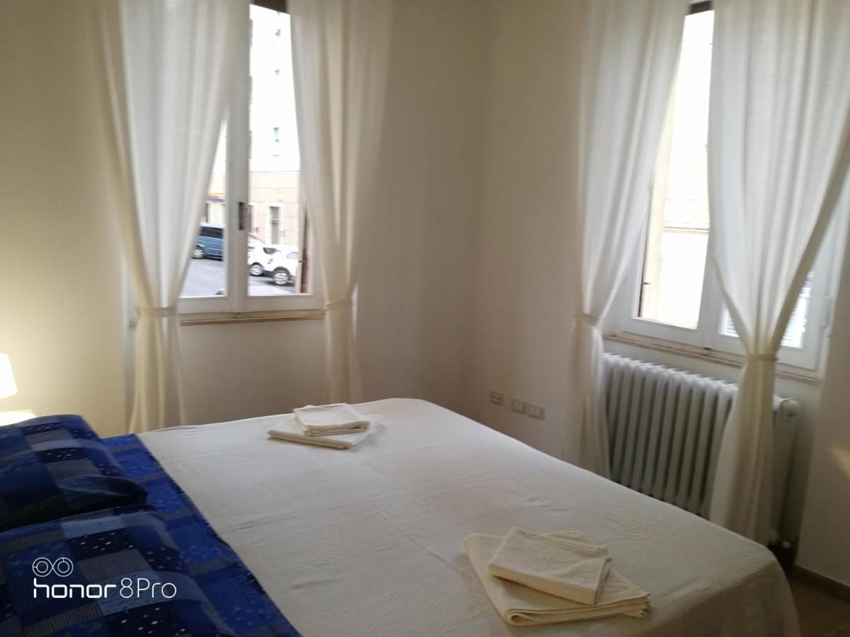 Отель Casa Viorica 2 Анкона Экстерьер фото