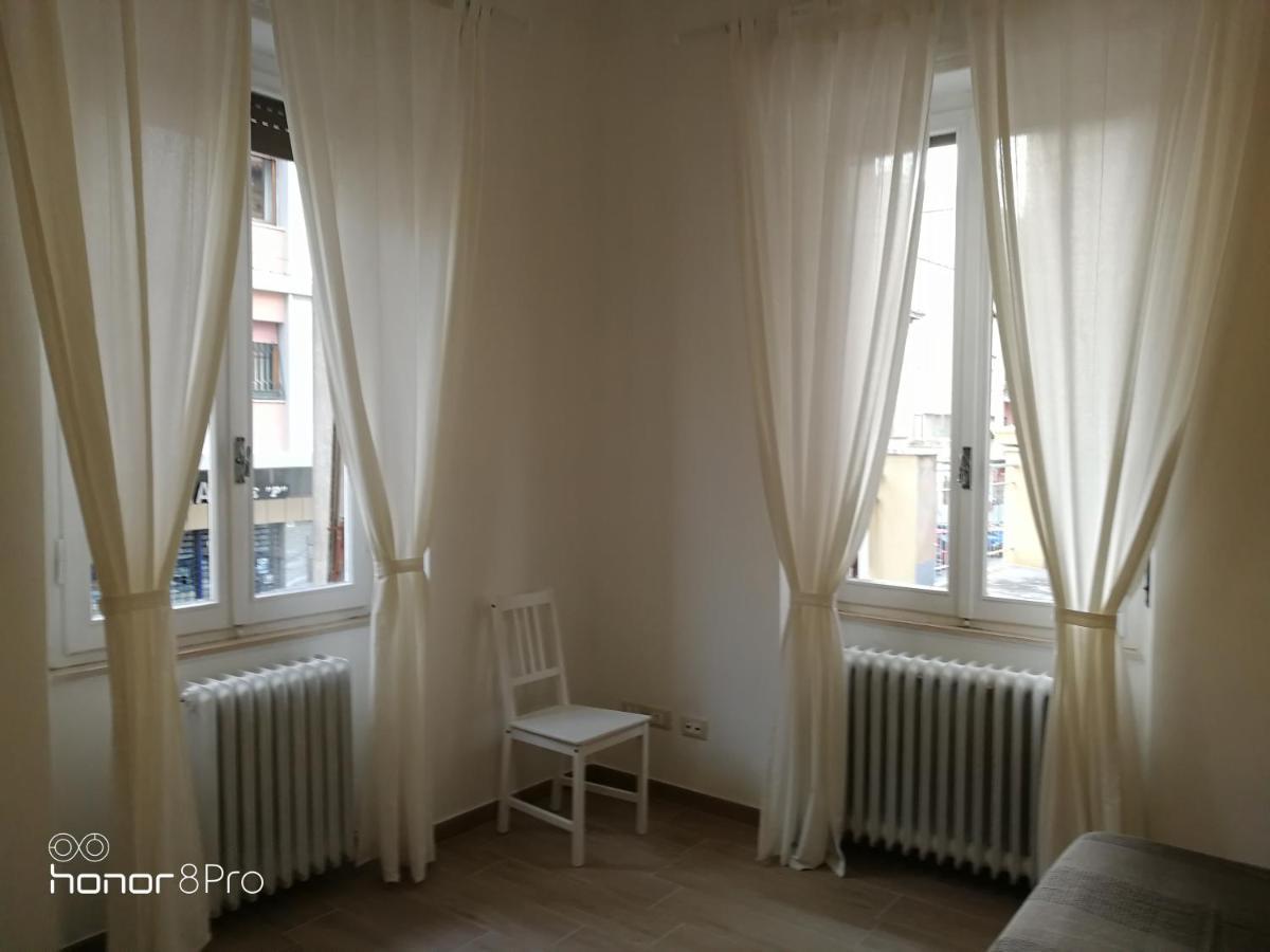 Отель Casa Viorica 2 Анкона Экстерьер фото